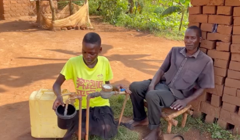 A day at the water point in Wajinja